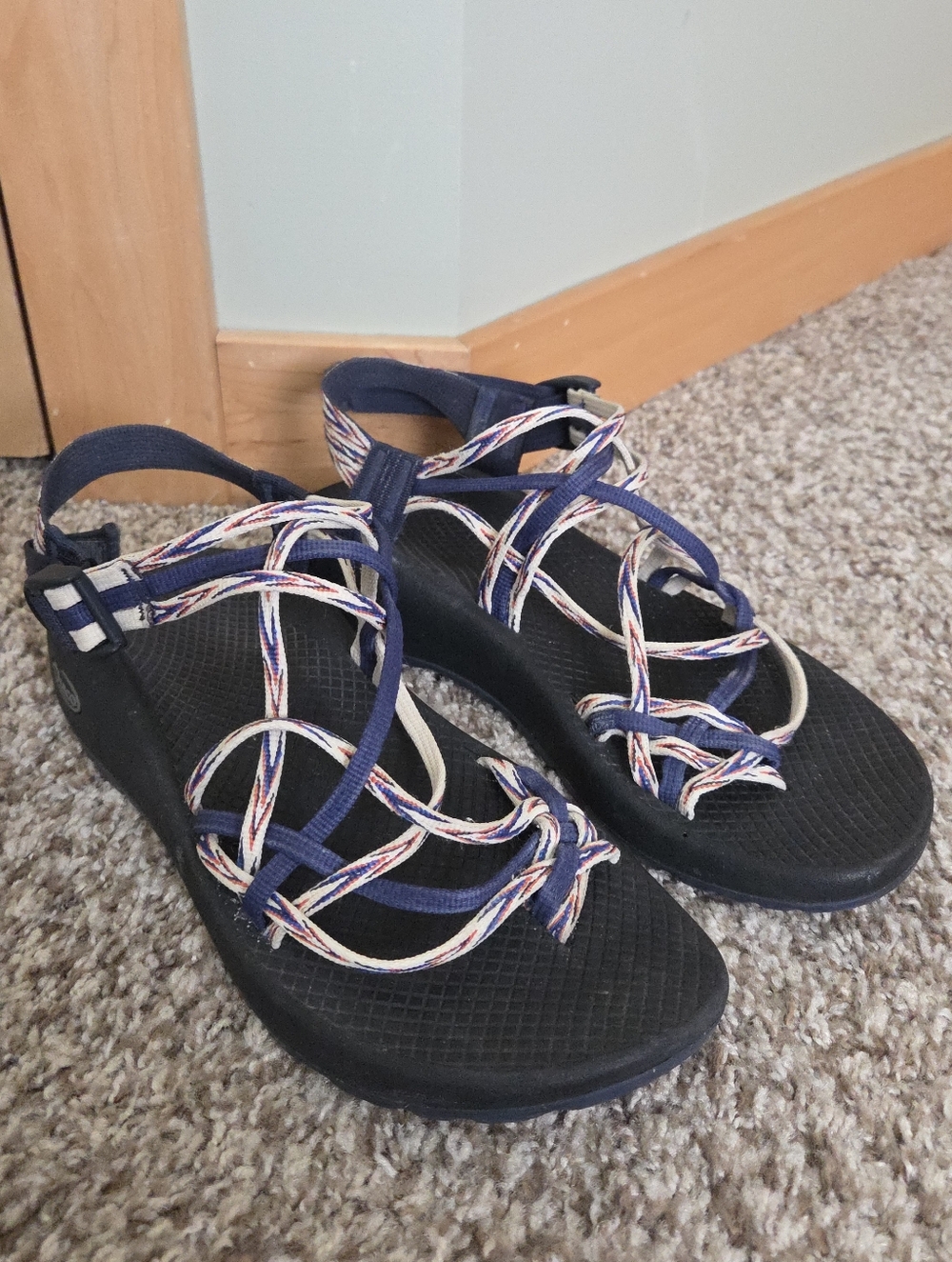 Chaco Zx3 Toe Loop Strappy Outdoor Sandals  Navy White